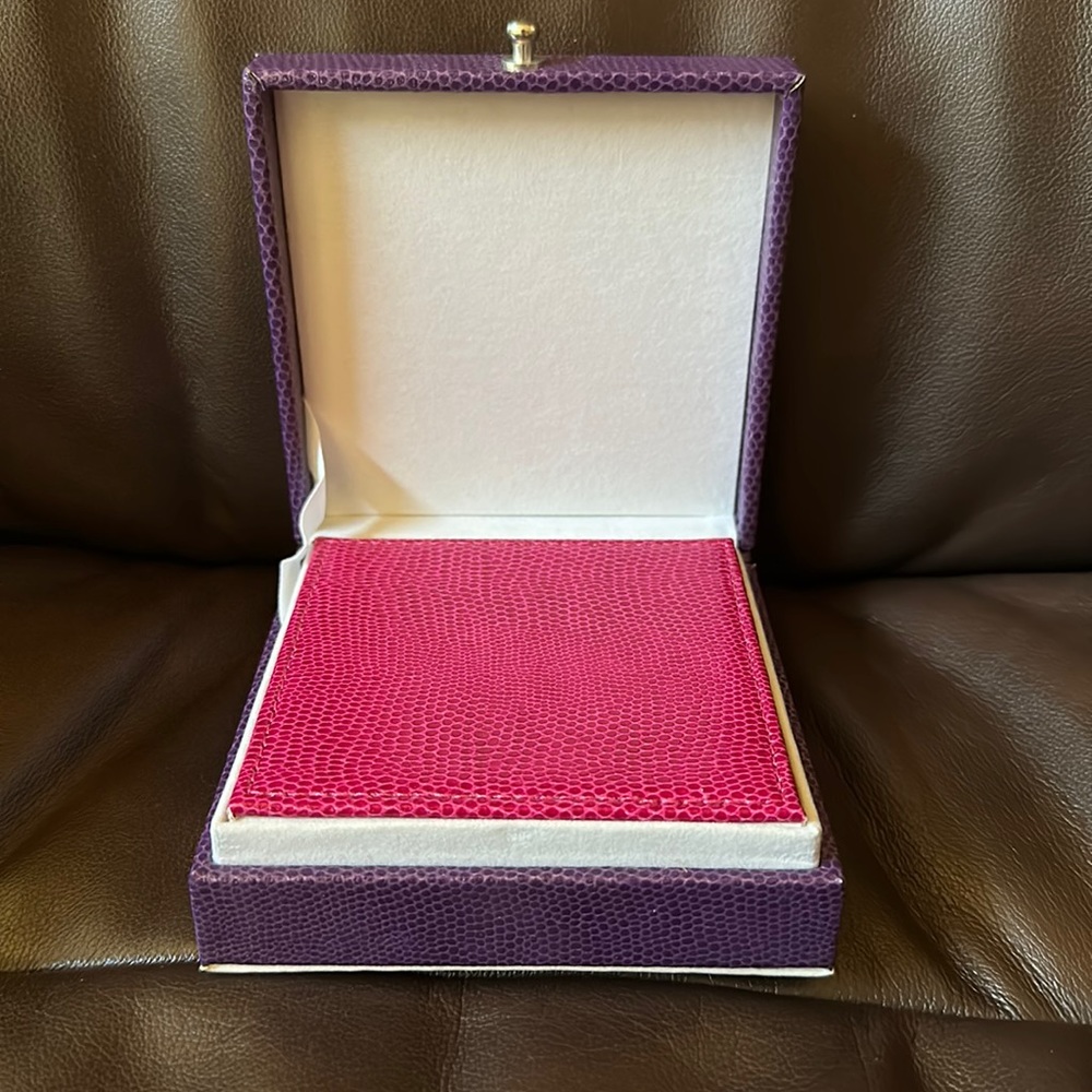 Jones New York 4 embossed texture coaster and box. Never used